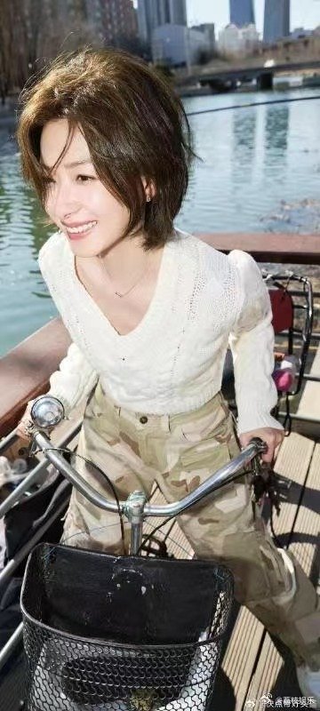 黄晓明万茜澳门风云 阅文IP盛典谁懂啊！黄晓明万茜一出场，澳门风云那味儿直接焊死