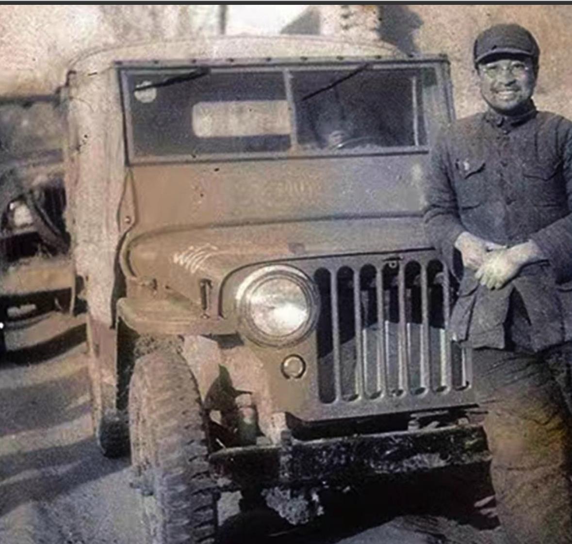 老照片，记录历史瞬间看见陈赓大将就感到特别亲切，他在中国近代史上是一个人很特殊的