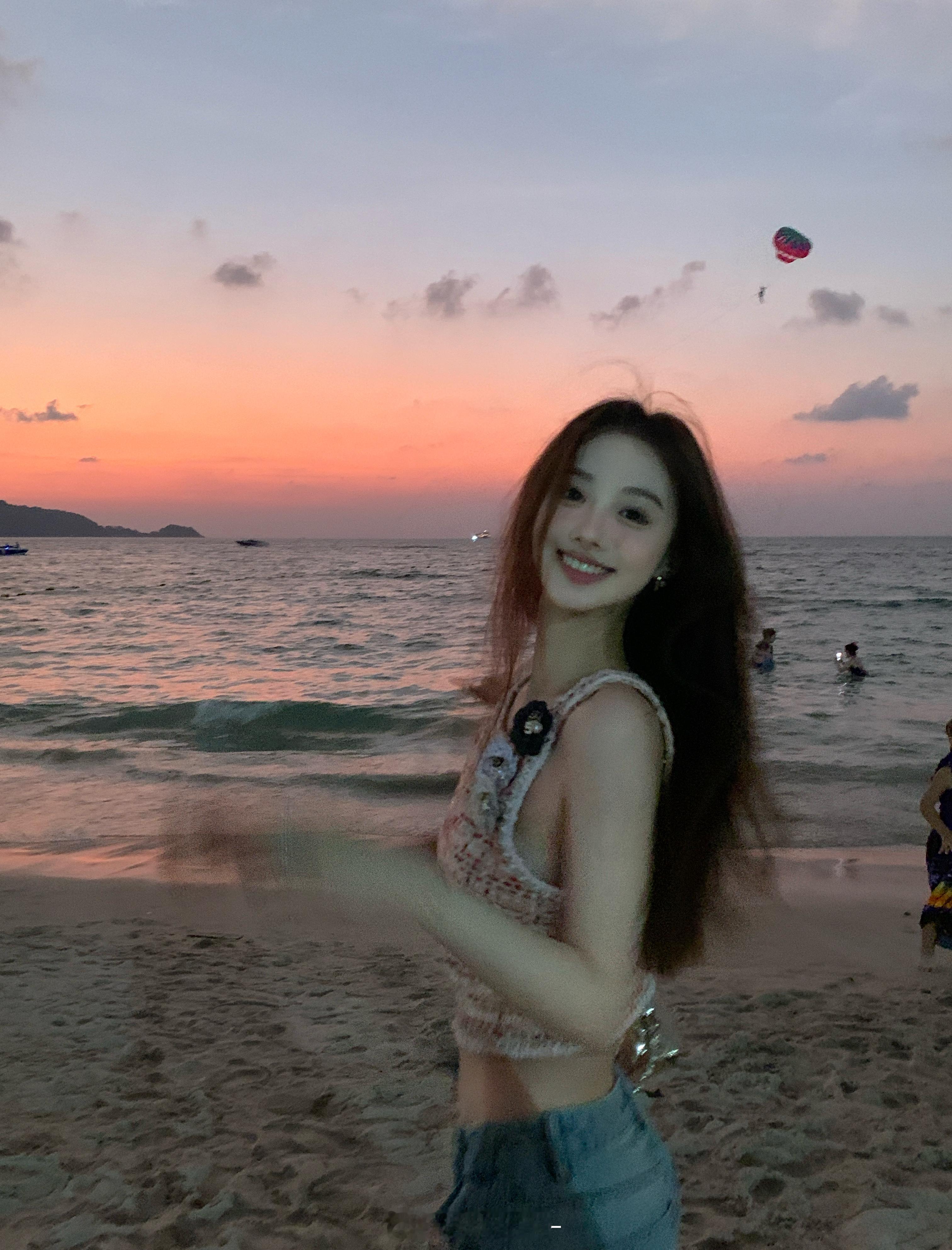 日落好美，我也是🌄 ​​​