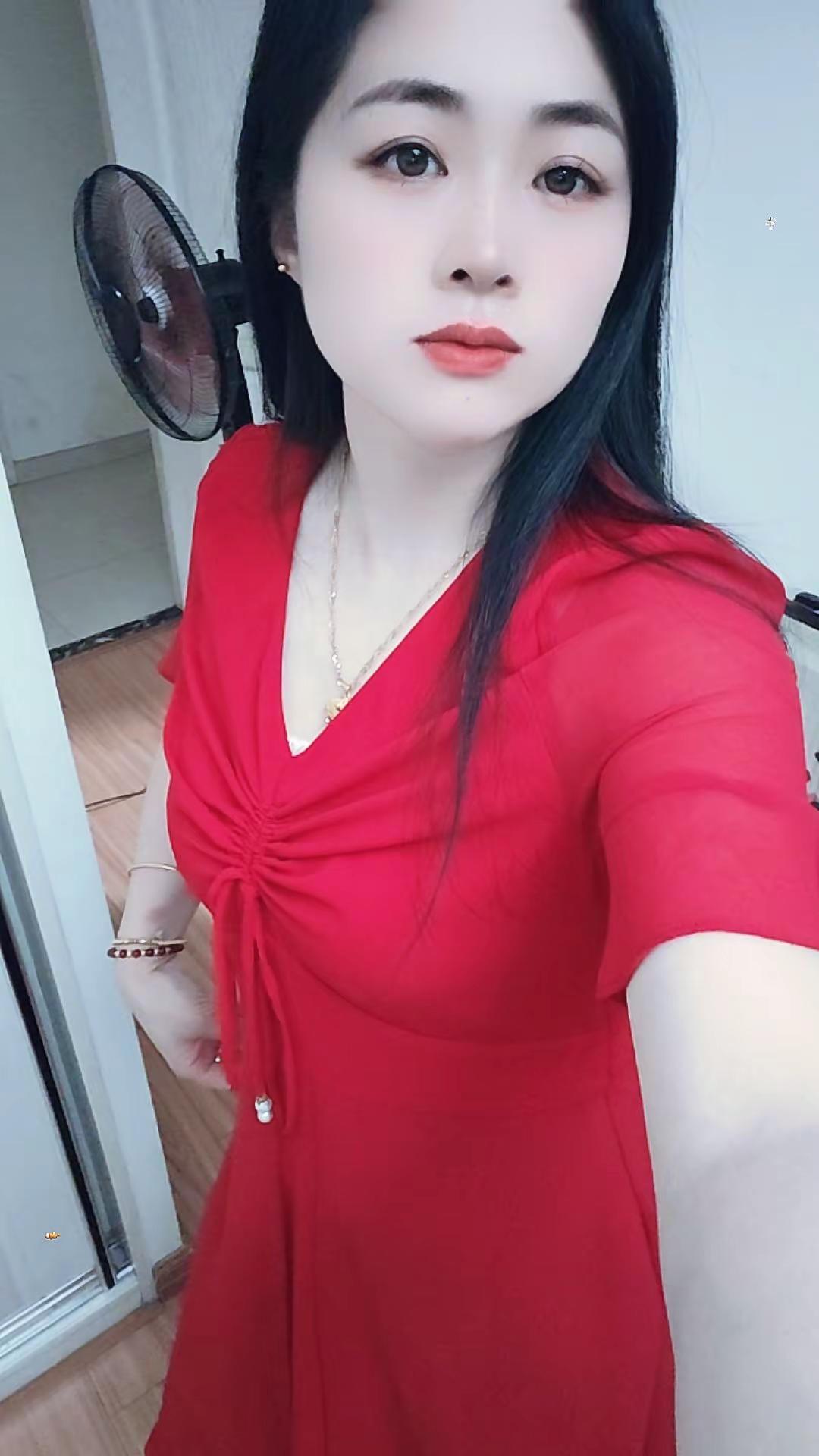 穿上我的红裙子