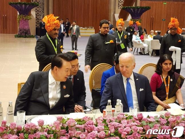 #韩国政治#【韩国总统尹锡悦与美国总统拜登再会，双方欣喜异常】

9月10日，韩