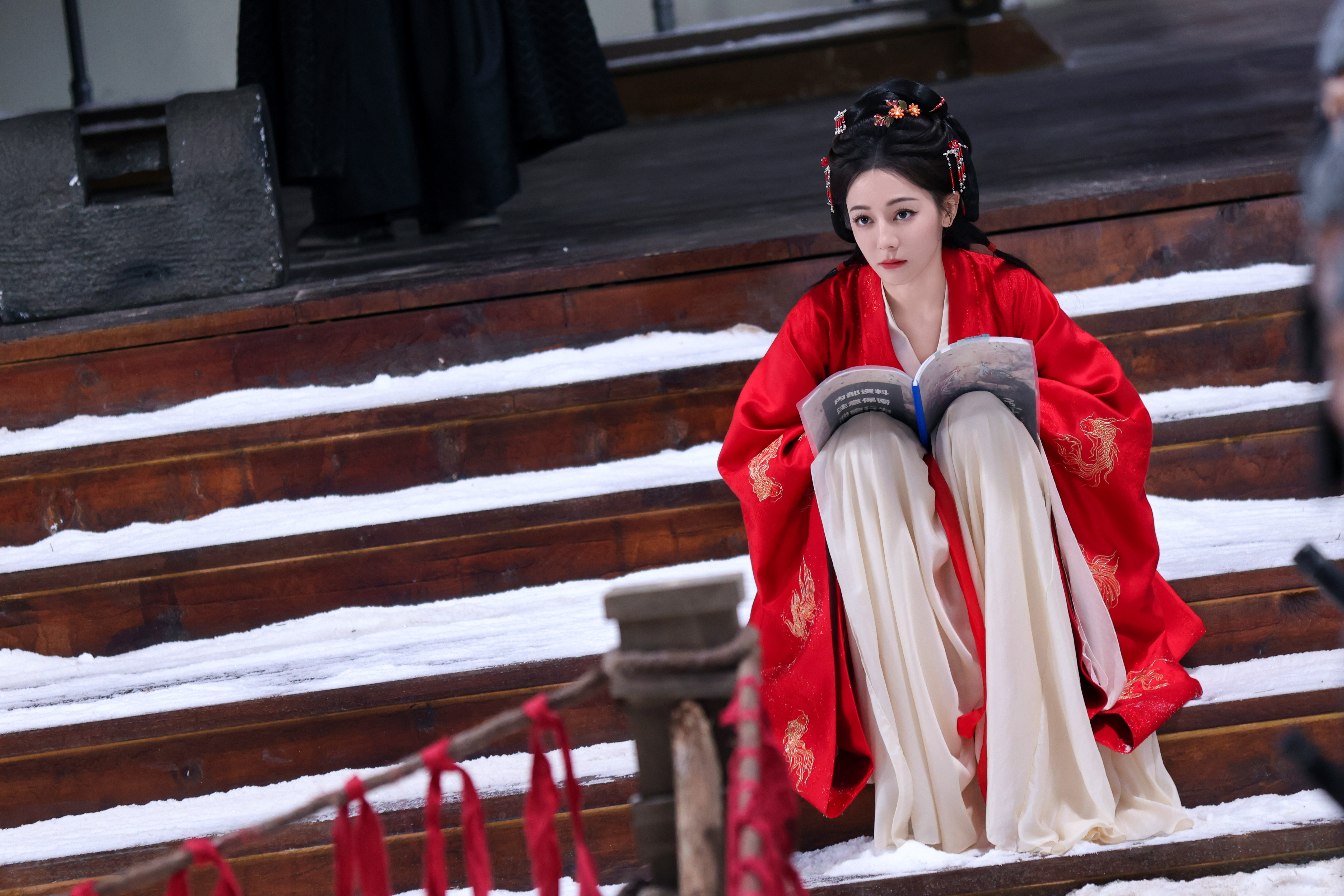 迪丽热巴🥰贺思慕的五感体验卡 灵主大人还有很多幅面孔你不知道…贺思慕既是万灵俯