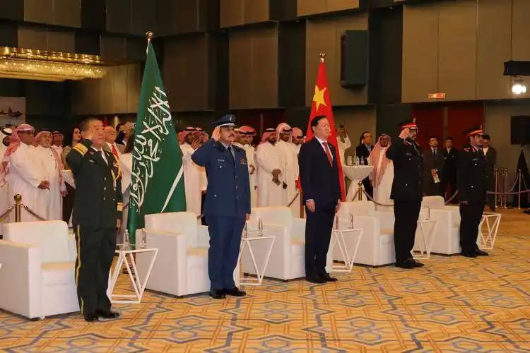 没想到，一场袭击竟意外逼出了中国的“王牌”？10月10日，沙特哈立德国王机场突遭
