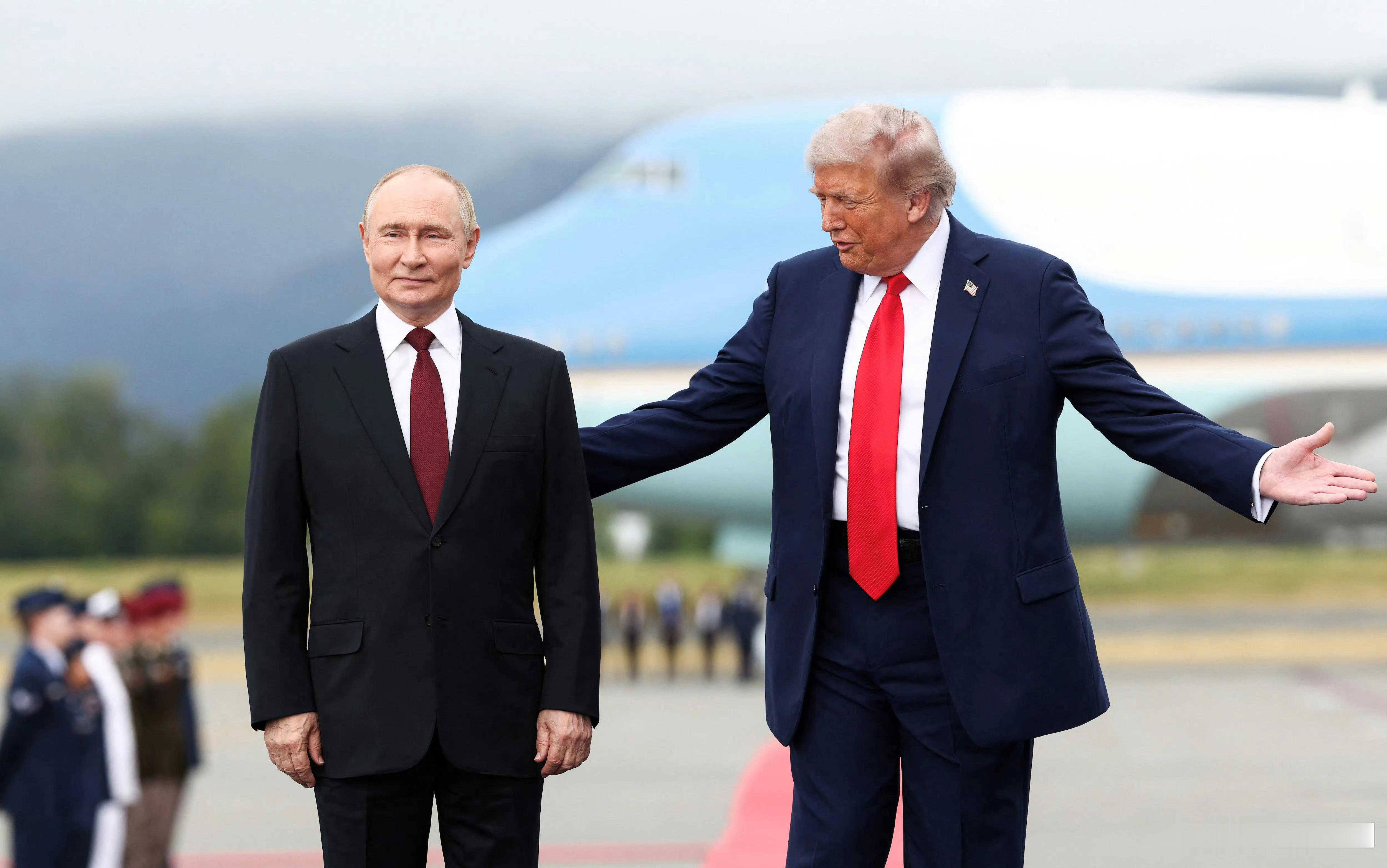 特朗普说，美国接管格陵兰岛旨在解决俄罗斯威胁。 