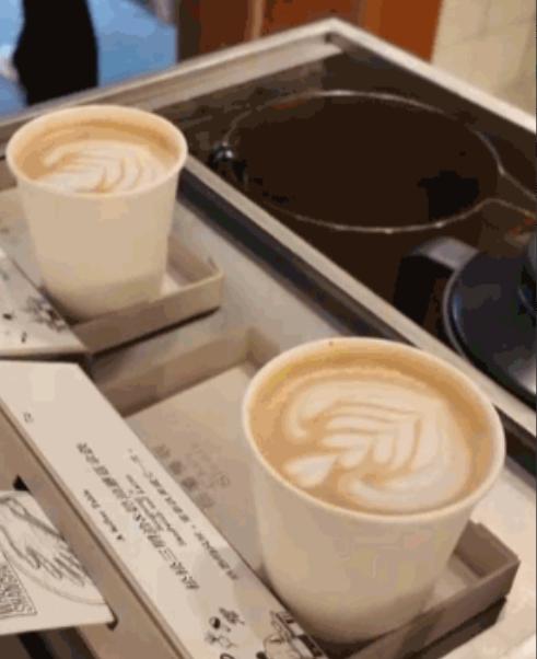 5月4日，上海一家名叫叹所Whoopso的咖啡店，因为参加了一场美食比赛，在当地