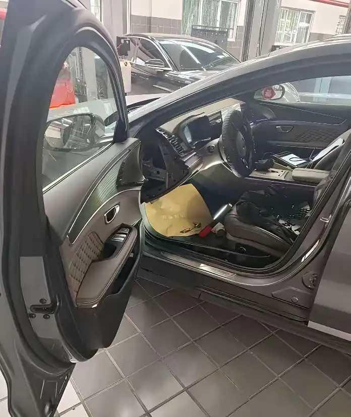 网友：不到两年的车，这样正常吗？