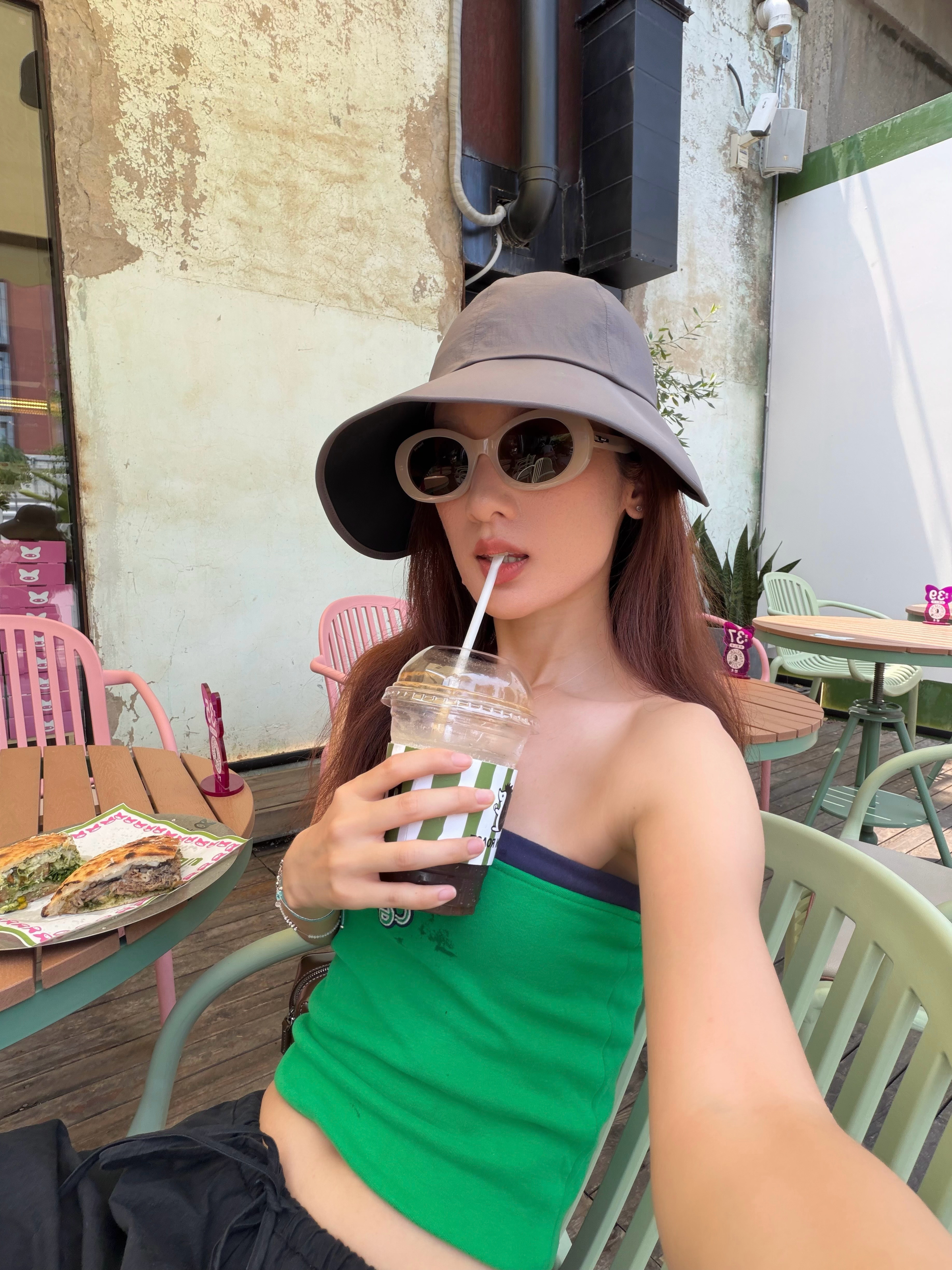 Summer is in full swing🔥人在夏天的主要任务就是过夏天?