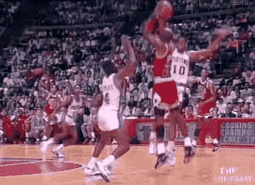 NBA最大的“笑话”就是说乔丹不会投三分，乔丹不是不会投三分，是只投有难度的三分