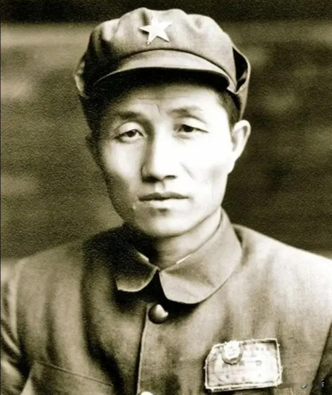 1946年土匪掳走3名文工团女兵当压寨夫人！程子华暴怒下令不惜代价剿灭，狡猾匪首