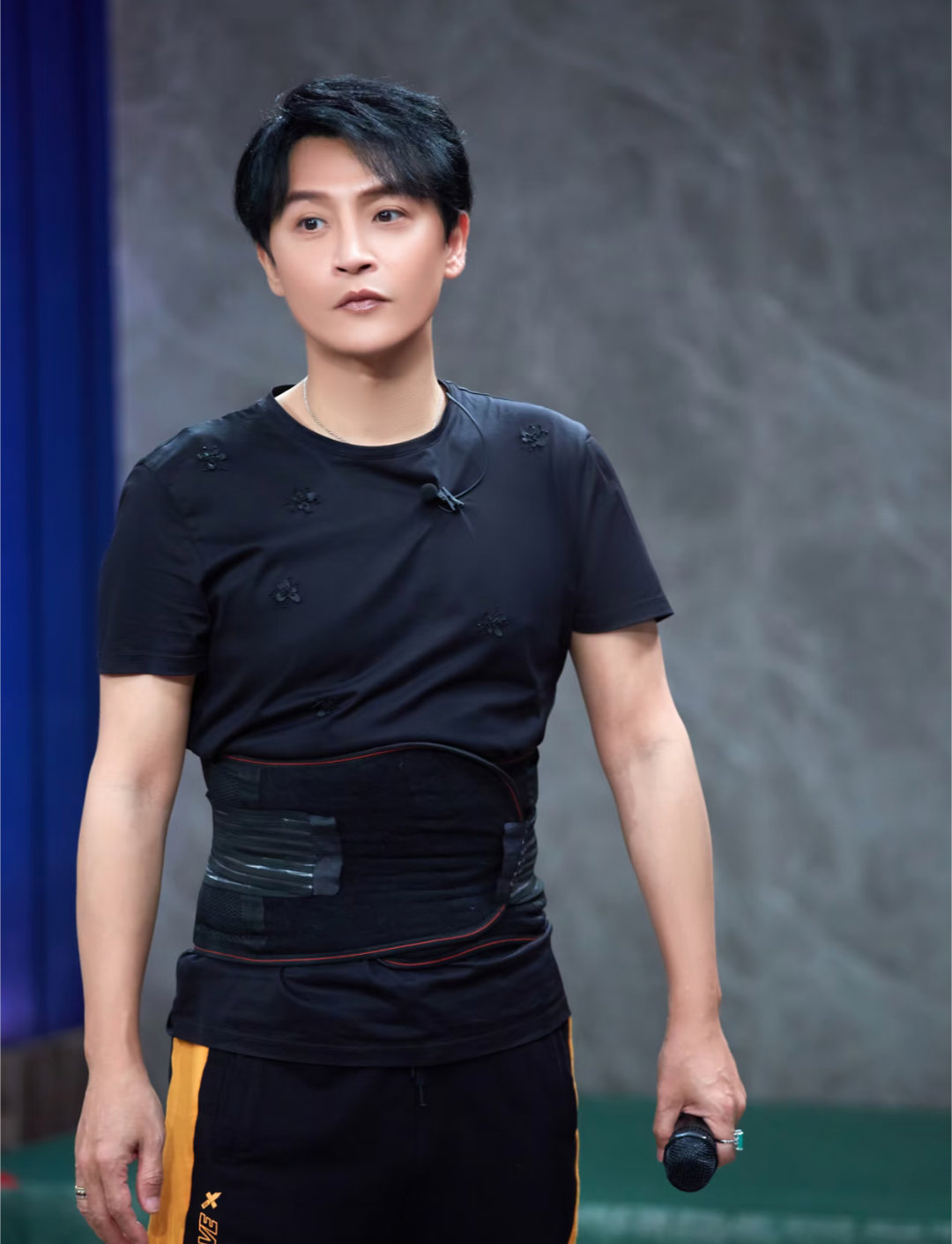 陈志朋回应耍大牌传闻初入职场金融季陈志朋坦言自己对工作向来较真，对自己和身边人都