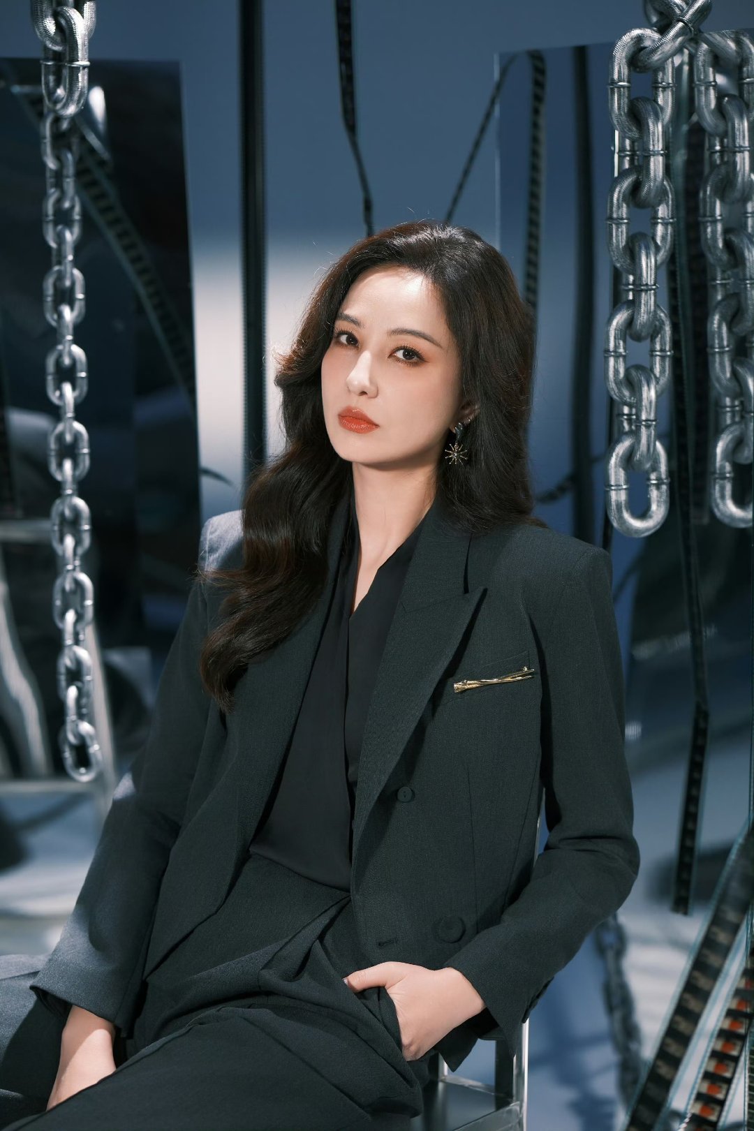 郑希怡西装界最严厉的母亲hot nerd赛道必须有郑希怡的一席之地🙋♀️ 