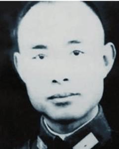 北京功德林内，杨伯涛骂黄维：你是18军的罪人，我永远不会原谅你
1948年，淮海