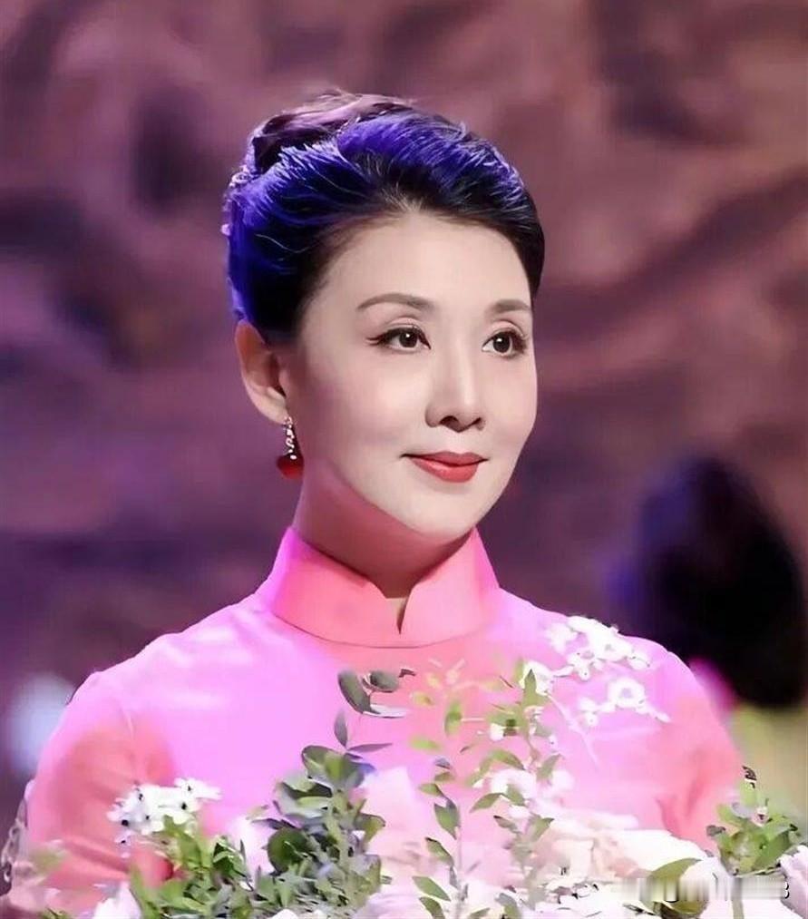 安徽日报有一篇报道是以《我是大女主韩再芬》为题的。对此，有记者问著名黄梅戏表演艺
