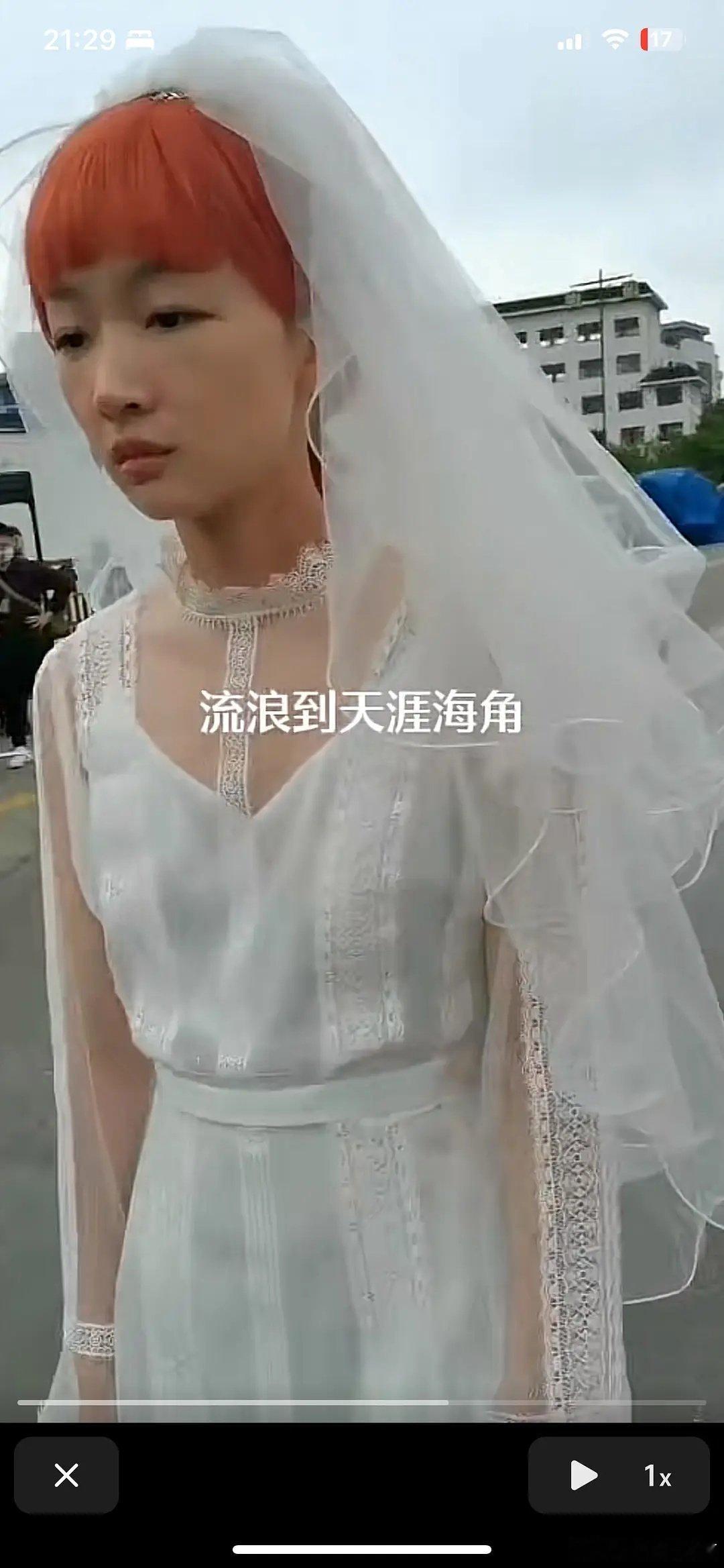 周冬雨线下生图，是谁说明星线下超级好看的 ​​​