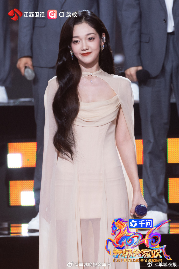 【回顾四大卫视春晚现场，你最欣赏谁的表演？】春晚虽已落幕，精彩仍在延续。昨晚你在