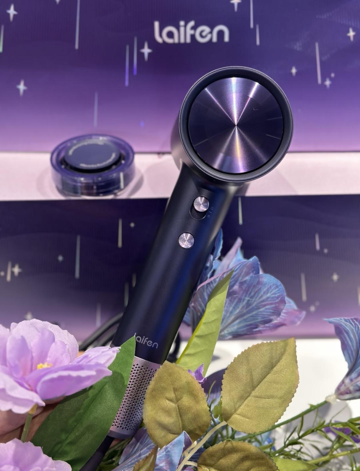 喊话徕芬老板，请给你们的设计师加工资！

回家过年，我给妈妈买了个徕芬 Swif