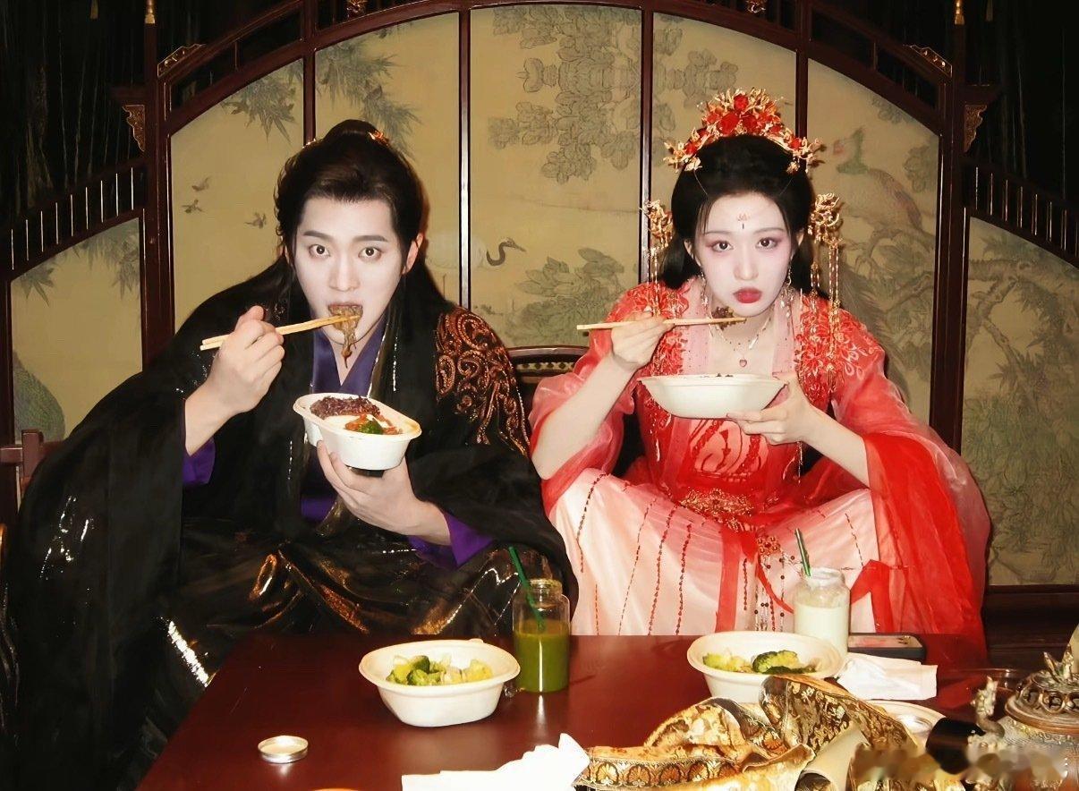 丞磊真的读了与妻书我宣布这是我见过最好的剧宣，太会营业了吧 