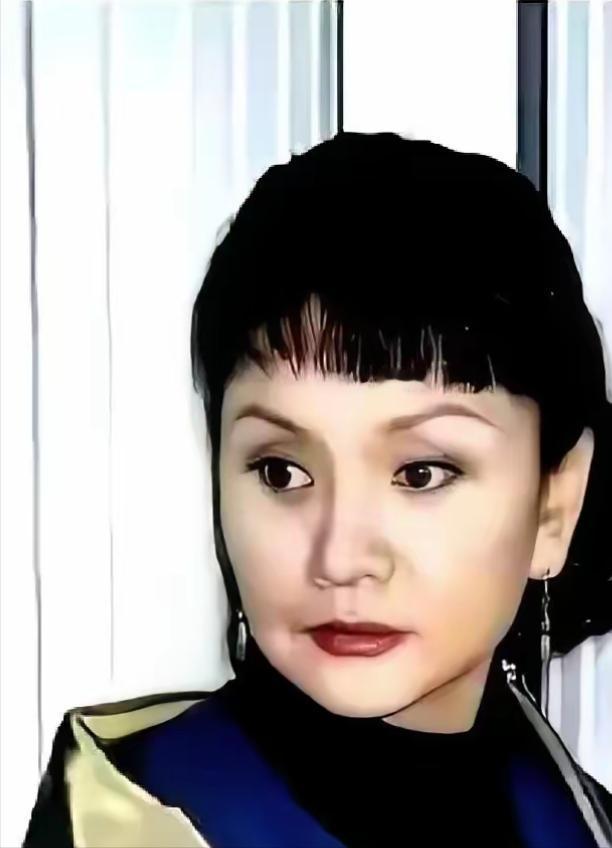 资产过亿，聂家无人争产棋圣聂卫平走后，三任妻子、三个子女，坐在一起喝了茶。没有争