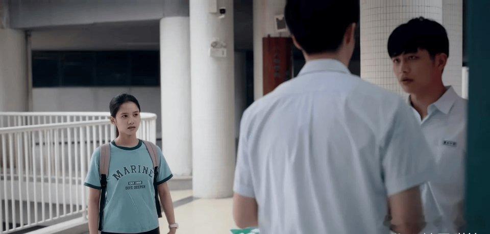 宋祖儿还是运气太好，《焕羽》本来定了她和周翊然主演，结果因为 税 务 问 题被剧