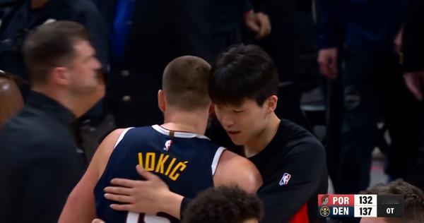 谁能想到？一场打到弹尽粮绝的NBA加时赛，全场狂轰35分14篮板的大当家，赢球后