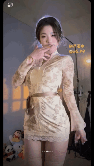 她有二十岁吗？