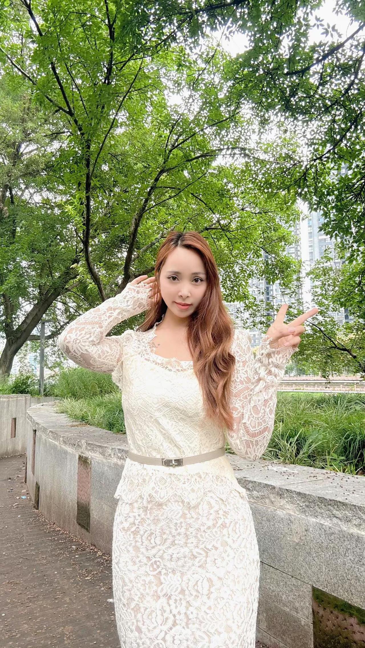 中年叛逆，突然血脉觉醒了一样！“我大概到了中年叛逆期，到了中年，”开始按照自己真