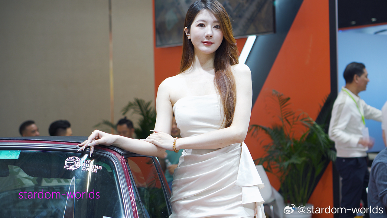 车模模特深圳车展 2026深圳改装车展 车模凯明 10 