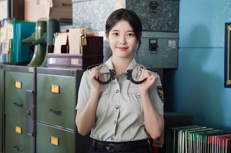 260910 IU 《Dear my crazy soulmate》MV相关图 
