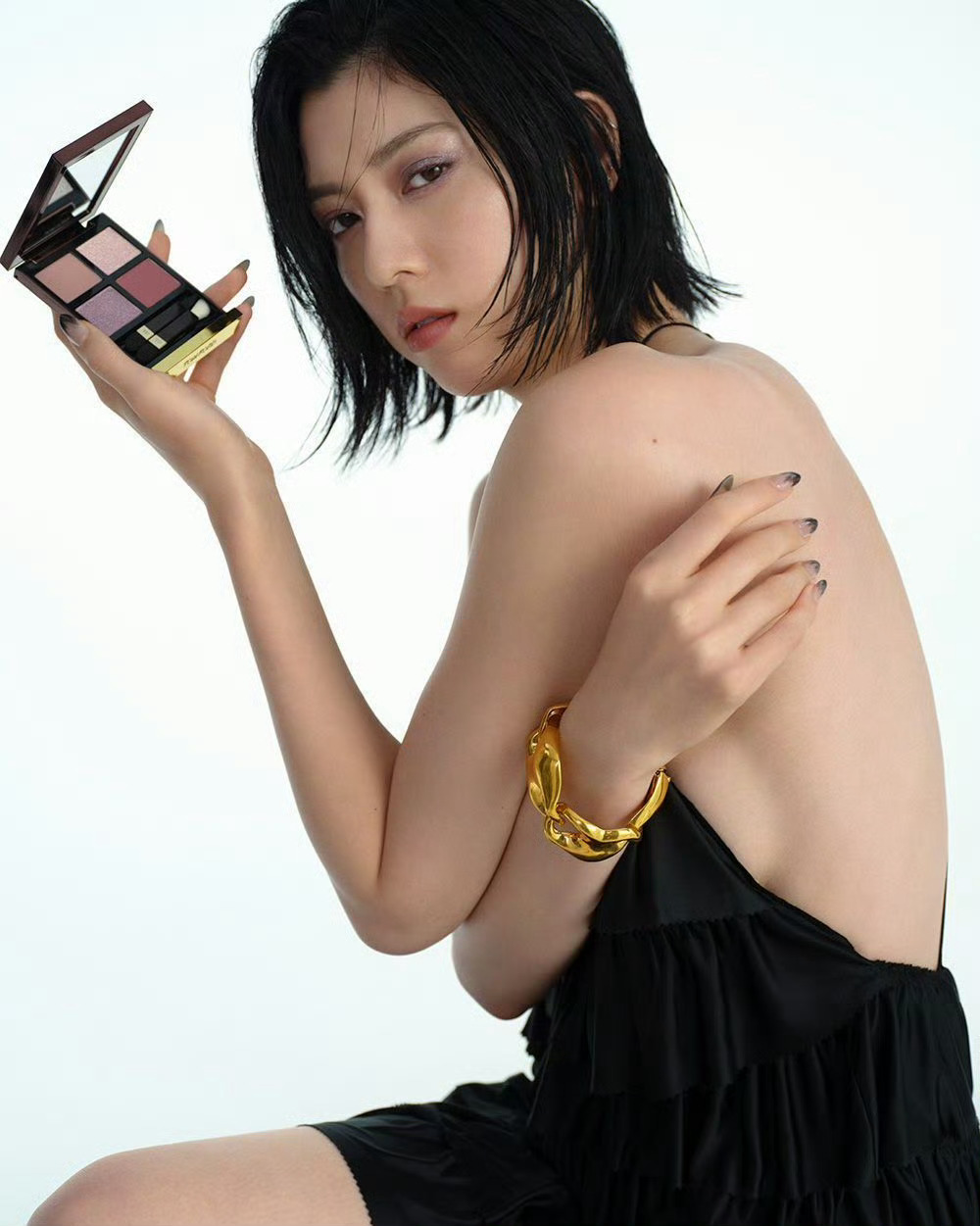 三吉彩花✨✖️暗黑系视角大片[送花花] ​​​
