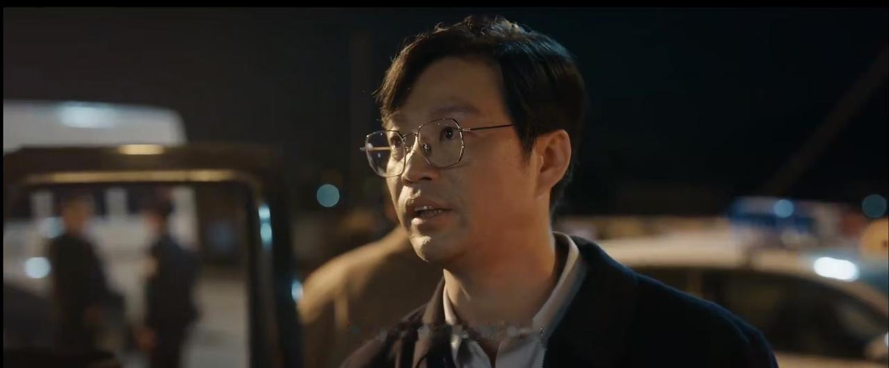 《白夜破晓》里面王迅饰演的郑旗知不知道死的是人是关宏峰啊？

我觉得郑旗很有可能