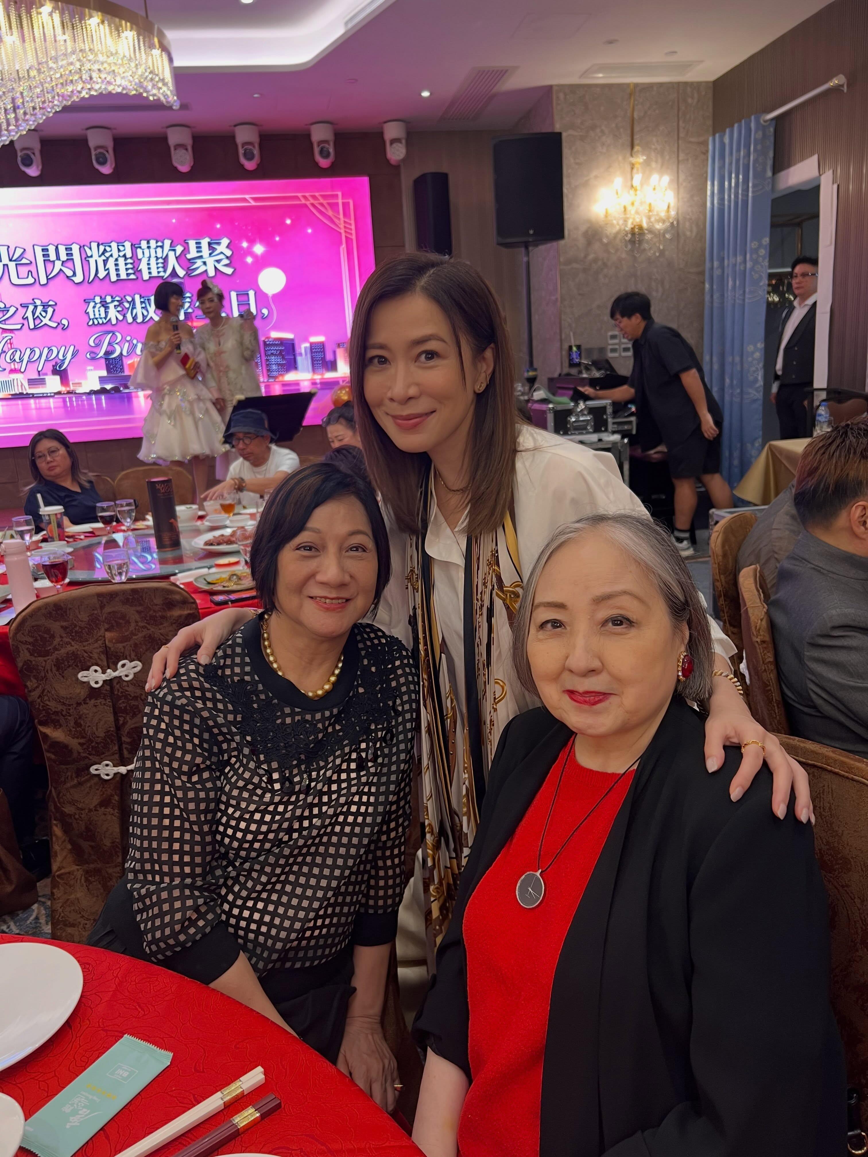 佘诗曼  ｜佘诗曼 20260730出席蘇淑萍生日宴