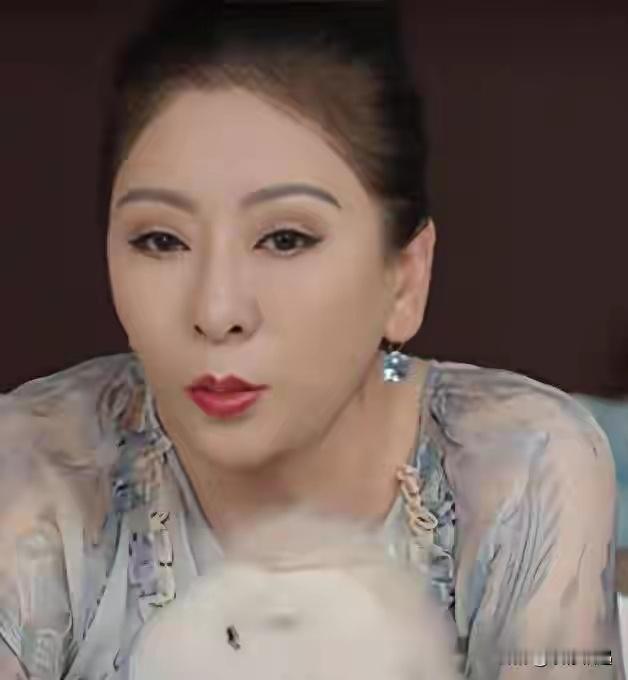 向太一句话揭开徐克背后真相：施南生走了，她的爱情是体面的退场 