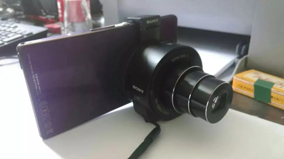华为Mate90系列这个外接睿影Z10相机，光看外观就觉得很能打！估计没几个记得