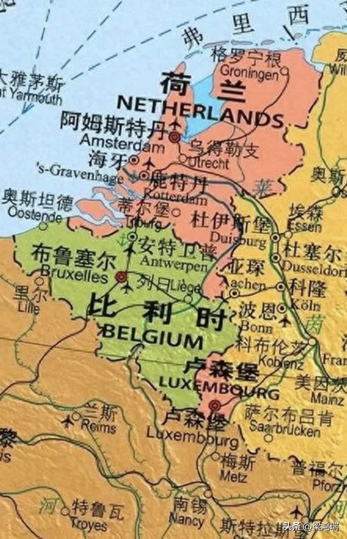 荷兰和比利时为什么会有三个名字？

荷兰之所以有三个不同的名字，是因为它们分别代