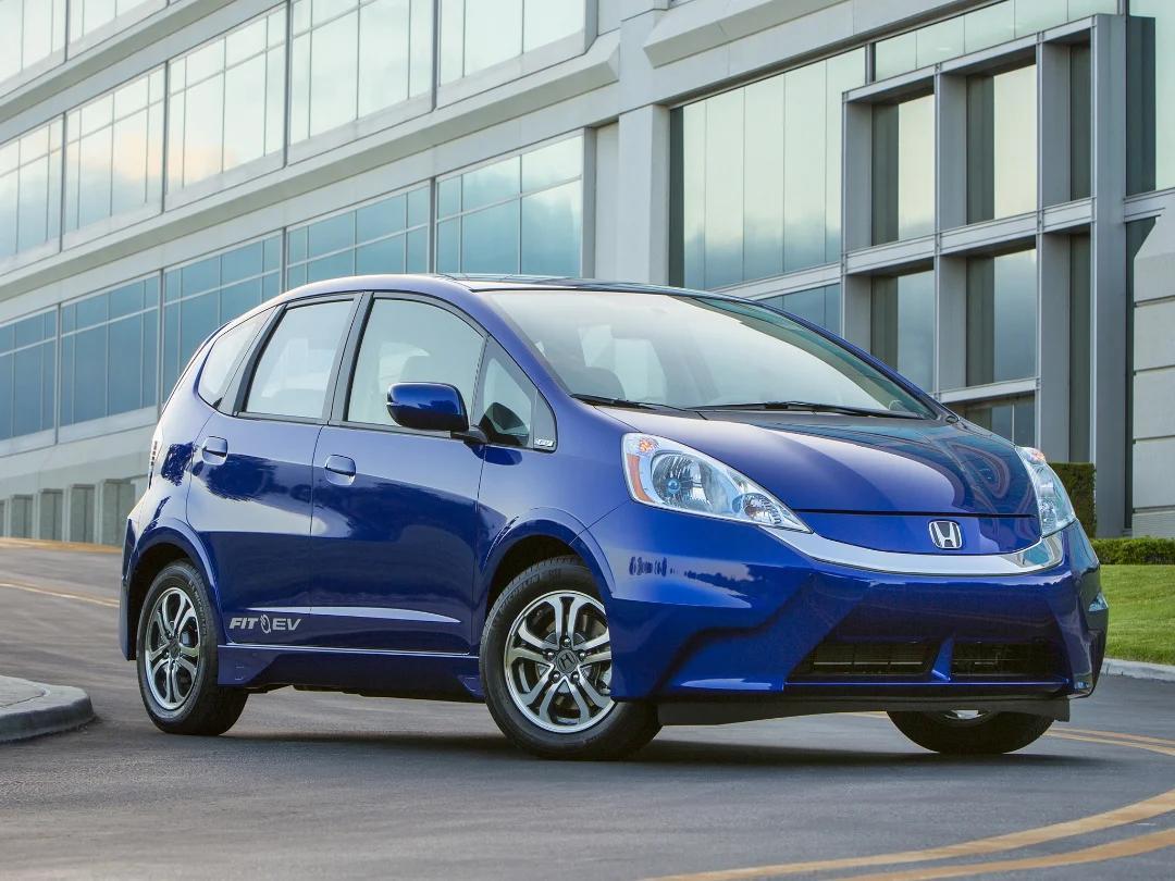 本田飞度 (Honda Fit GE) 纯电动版 美规 (USDM)

有没有人