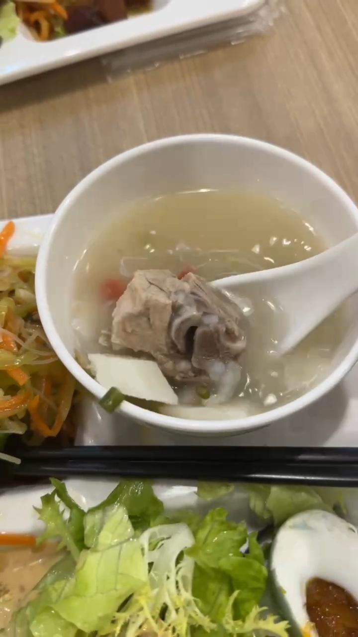 芒果食堂做了周有君同款药膳 芒果食堂也太会了吧！《爸爸当家》里周有君的药膳，直接