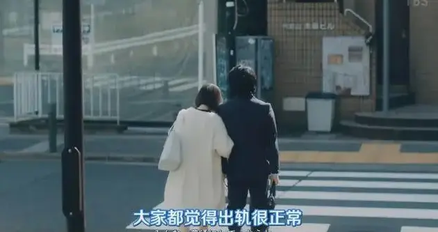 现实又扎心:男人出轨后，原配做了这3件事，结局比三姐惨！