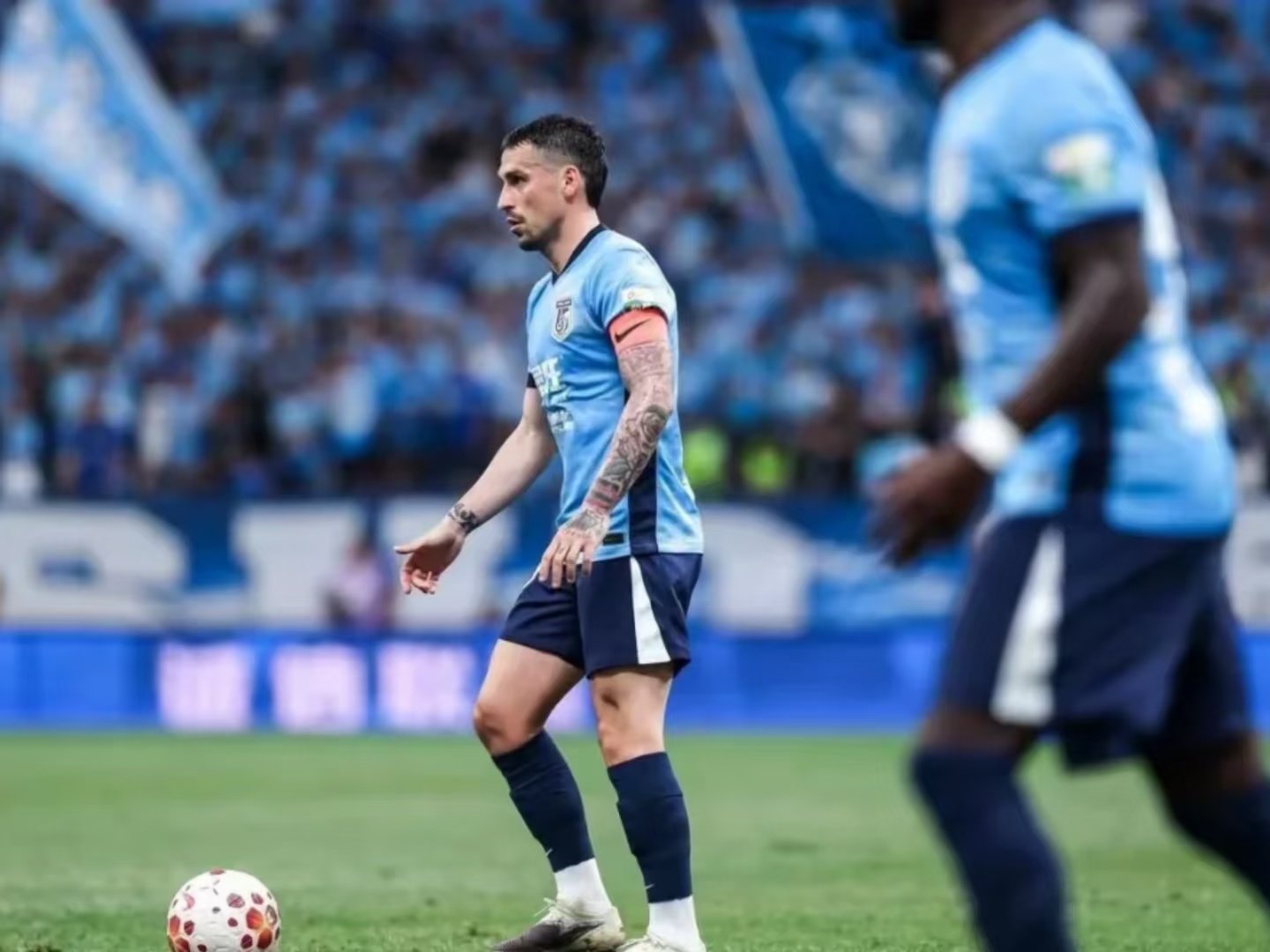 中超22轮赛果速报：大连1-0辽宁升至第二，云南1-0蓉城排名第三。蓉城六轮不胜