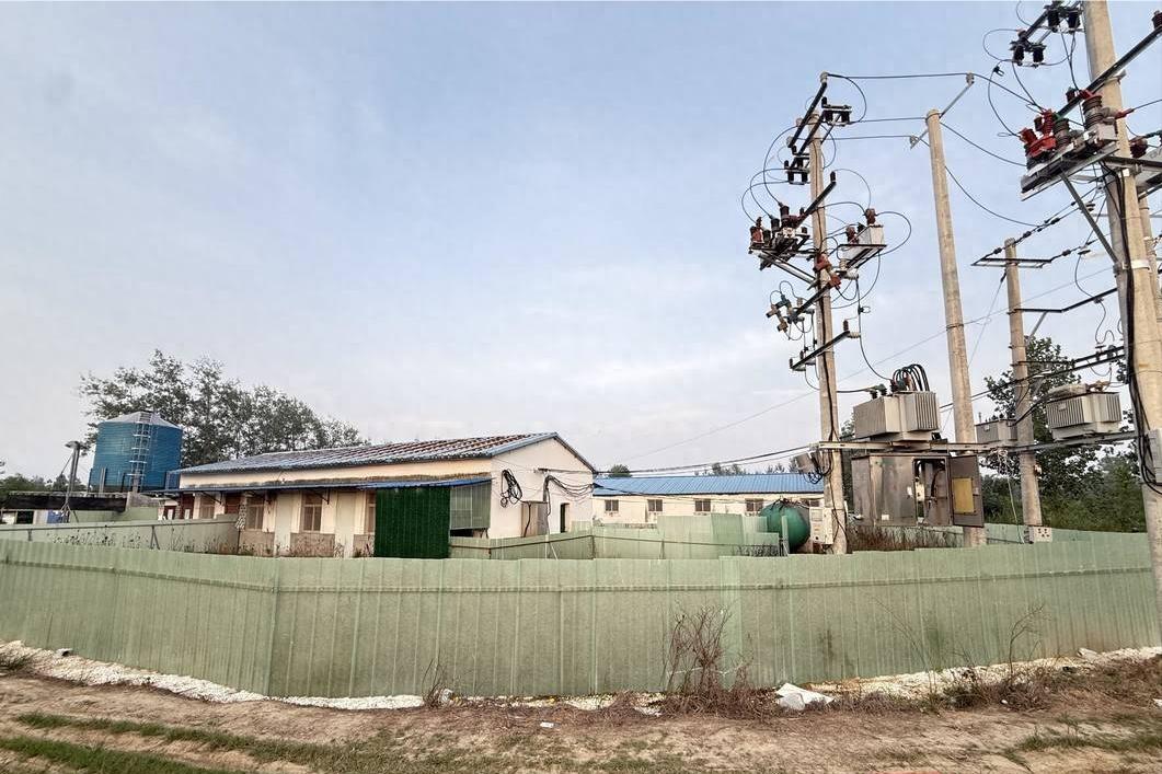 财政 180 万建成养殖场突酿三死惨剧！

化粪池疏通疑似沼气中毒，全场贴封停业