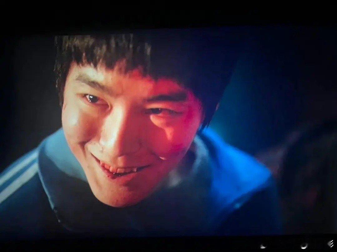 这是哪位啊，认不到的人 ​​​