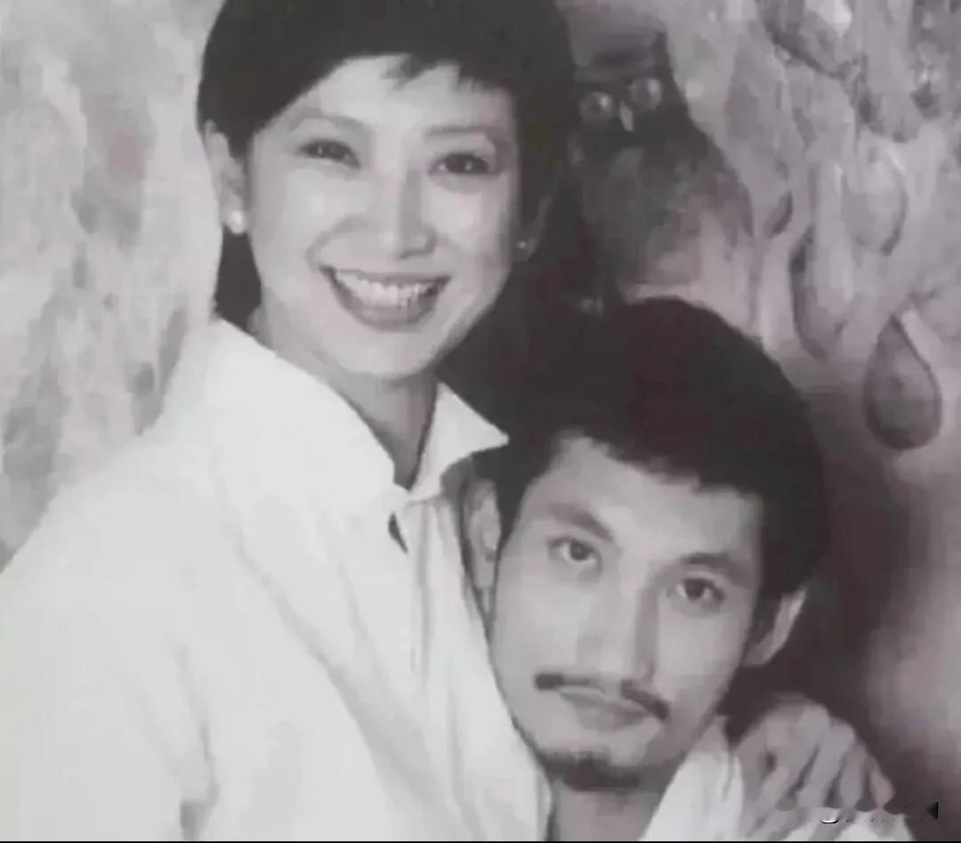 港圈最绝的三个女人短发！施南生排第一，向太、胡因梦都比不上。
港圈有三个女人的短