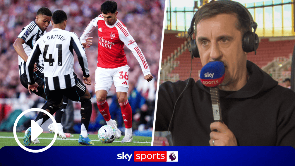 内维尔：枪手在运动战中创造不了机会，球到前场总是回传