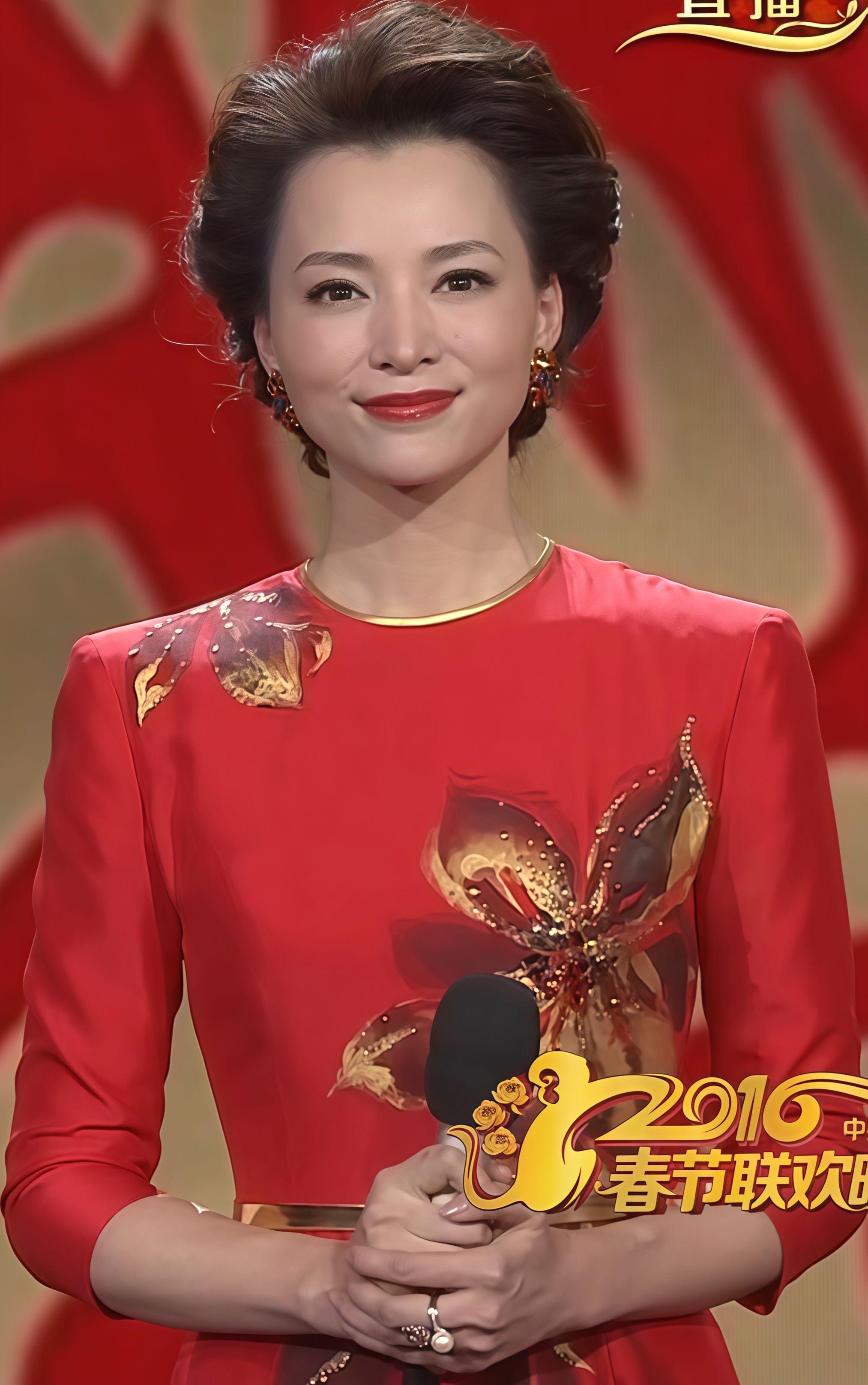 董卿回归2026年春节联欢晚会