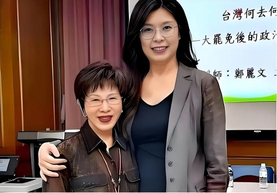 国民党主席郑丽文刚从大陆带着十项惠台措施返台，前主席洪秀柱便紧随其后现身北京，在