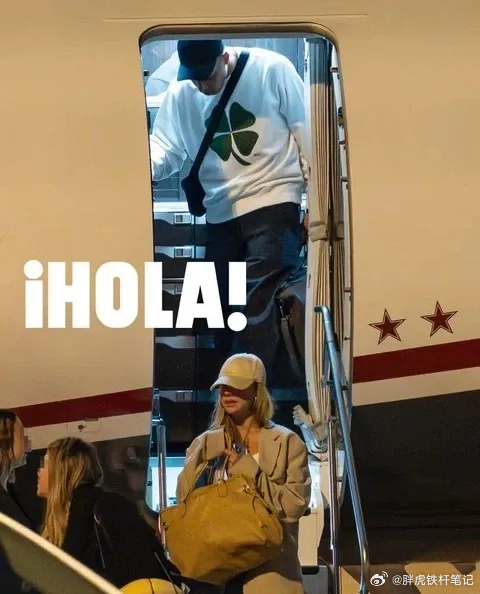 姆巴佩与绯闻女友埃斯波西托同框出现，恋情传闻再引热议。据西班牙《Hola》杂志最