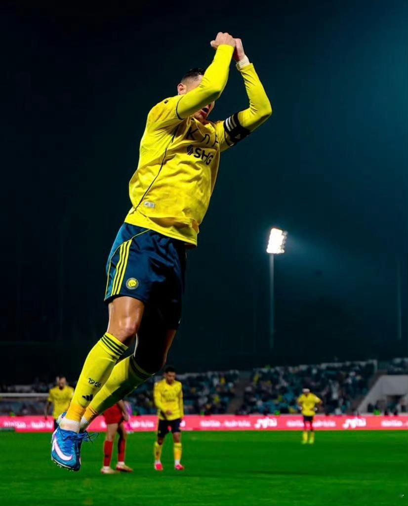 C罗生涯第960球按照这个速度，估计C罗下赛季进球数就能突破四位数了 