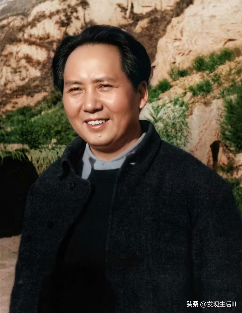 从1937年进驻到1947年撤离，毛泽东在延安生活了十年。他在这里指挥全局，并提
