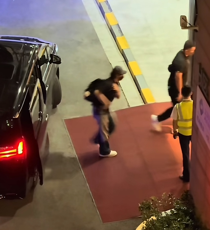 我知道这个是大波啊，但这真的好像啊我靠，哪天真换成了小啵也很难分辨得出来啊🙉 