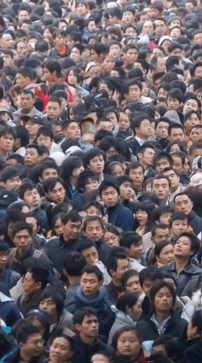 中国梦，是全体中国人民的梦想，对于老百姓而言，中国梦有着丰富而具体的内涵。

老