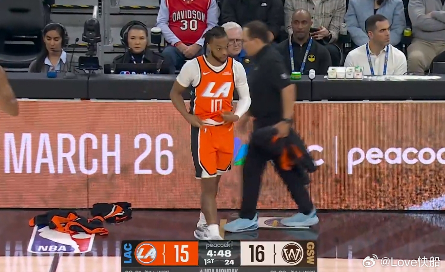 加兰快船首秀，表现一般，他替补22分49秒9投4中，三分7中2、罚球2中2拿到1